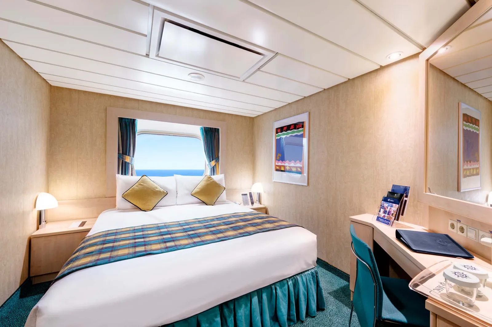 Внешняя каюта с окном на MSC Armonia