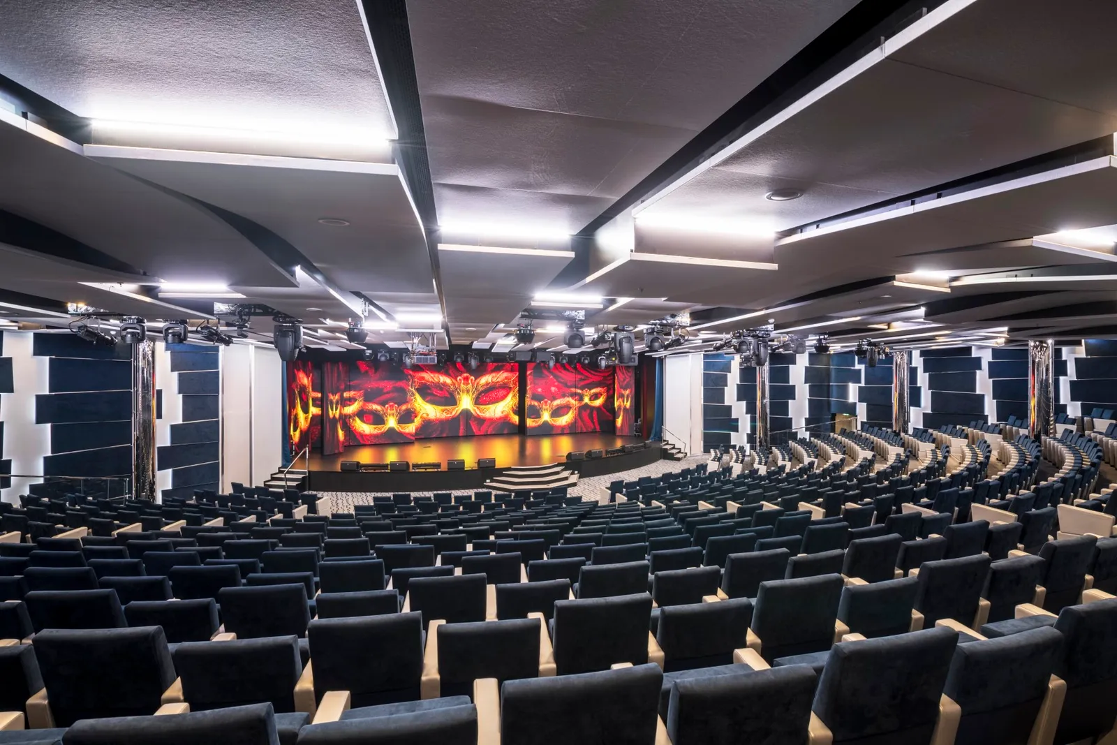 MSC Seaside: Театр