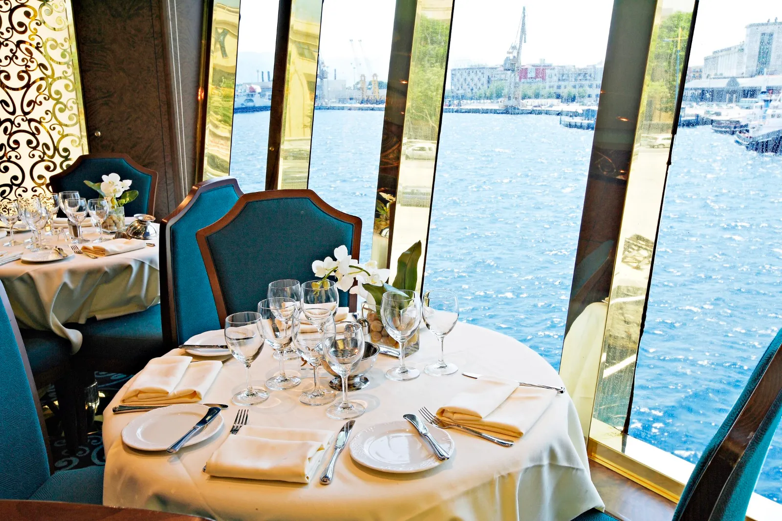 MSC Splendida: Основной ресторан Villa Verde