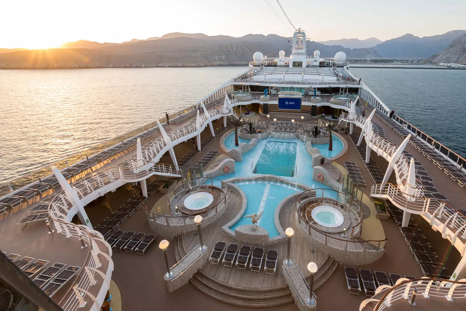 MSC Splendida: Бассейны и джакузи на открытой палубе